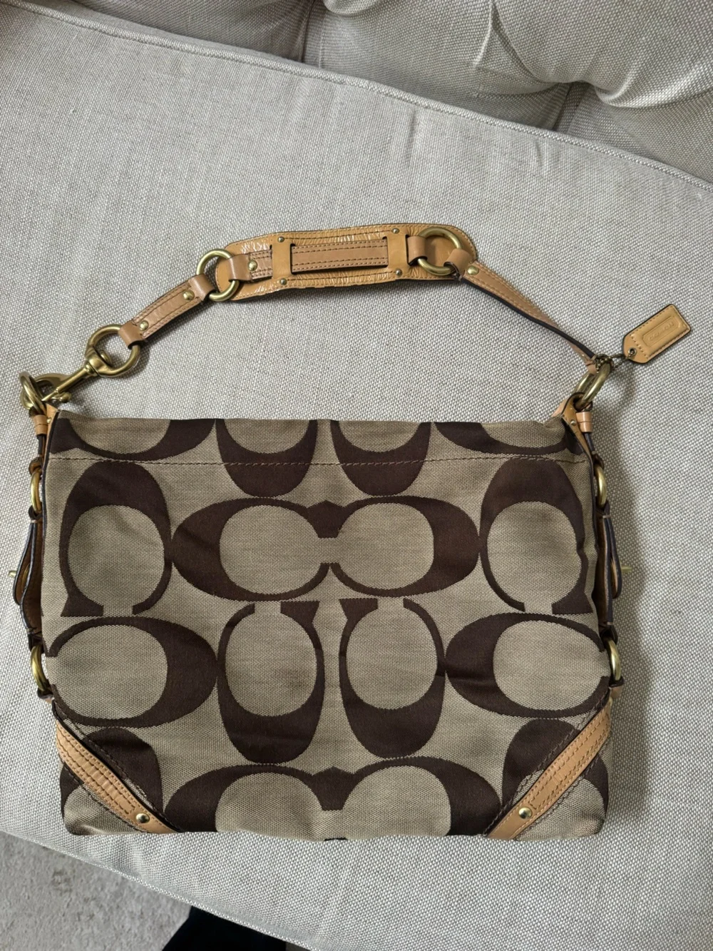 Y2k coach slim carly signature shoulder bag  11648